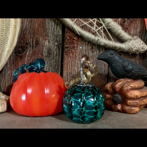 Signed Hand Blown Glass Pumpkin 2018 Opaque Orange Teal Stem Fall - Picture 2 of 8